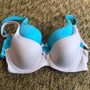 Victoria’s Secret bras